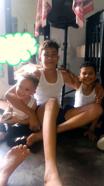 Foto de JEAN DAVID, JONATHAN Y JOSE DAVID IZAGUIRRE