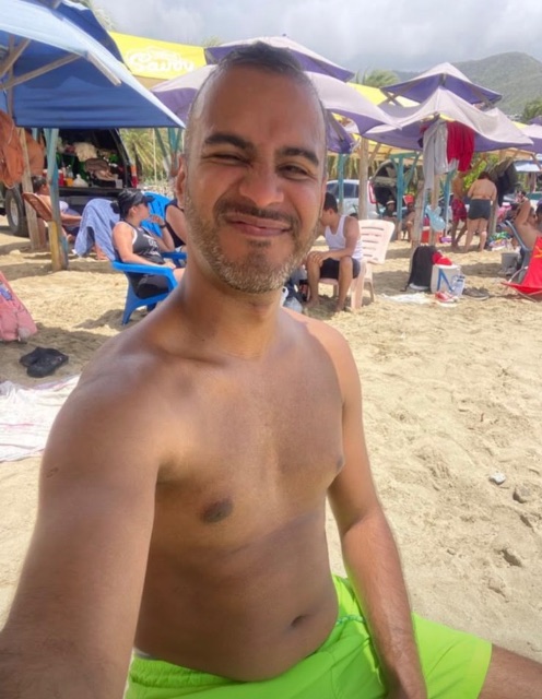 Foto de feliz astudillo