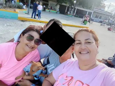 Foto de Rosanny y Marelys Farías