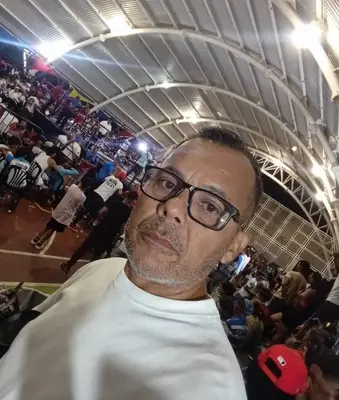 Foto de Luis Angel vera ocando