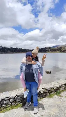 Foto de Johnny da encarnacao y Masiel nakary ipia