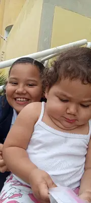 Foto de Sofía victoria y maria victoria Rodríguez Riquelme