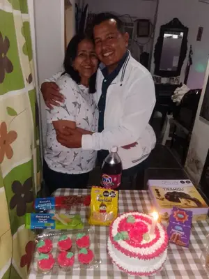 Foto de Doris frontado y RENNY BADARACO
