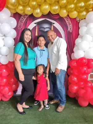 Foto de Samahya Velásquez Yndrak Velásquez Saraí Pérez Isaac Velásquez